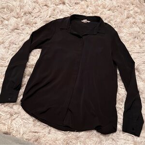 BOGO 🛍️ Classic Black Button Shirt